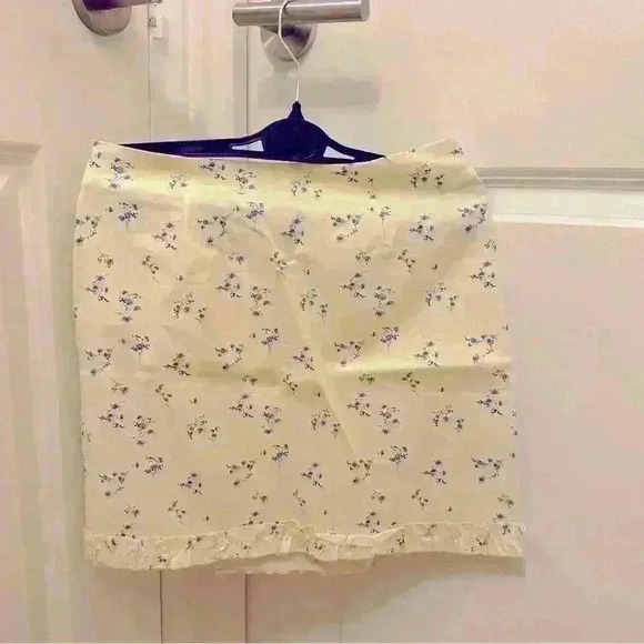 Urban Outfitters mini skirt in floral cotton - Picture 1 of 4